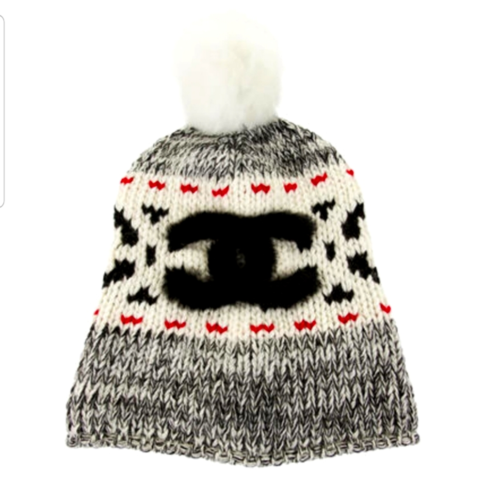 Chanel wool &Lamb Fur Pom-Pom Beanie - Picture 6 of 16